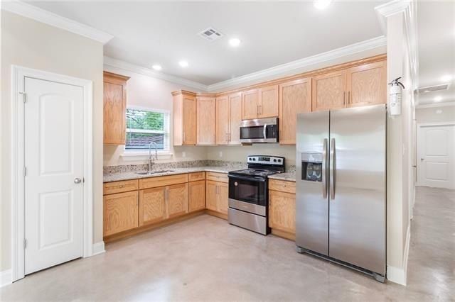 105 E Stovall Street. Hammond, LA 70403