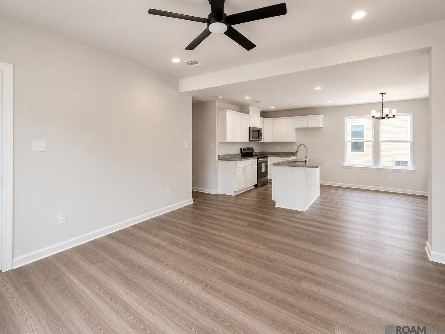 1395 Ravier Ln. Sunshine, LA 70780