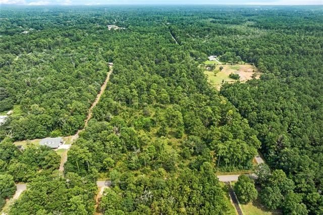 St Louis Lot 28. Lacombe, LA 70445