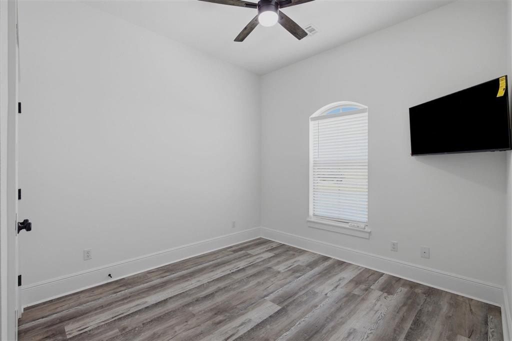 1534 Lilly Gus. Iowa, LA 70647