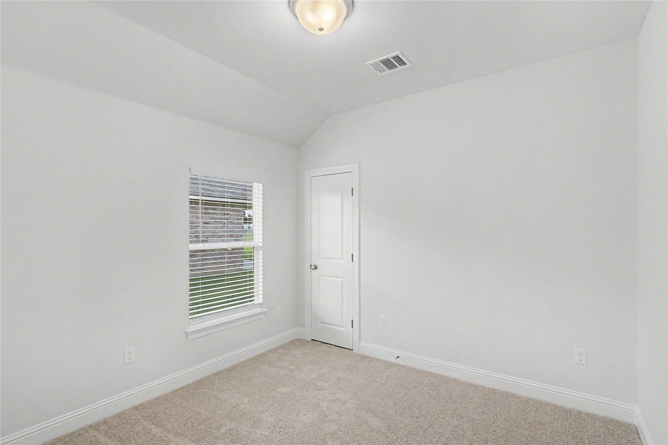 9228 Hearth Lane. Shreveport, LA 71129