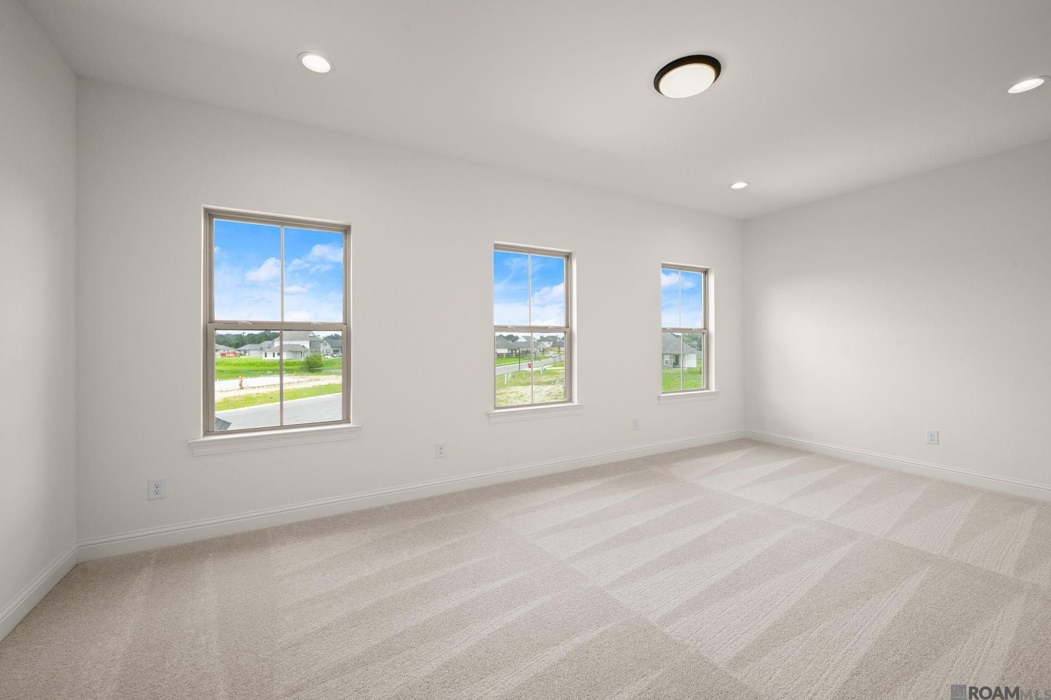 37261 Rosewind St. Prairieville, LA 70769