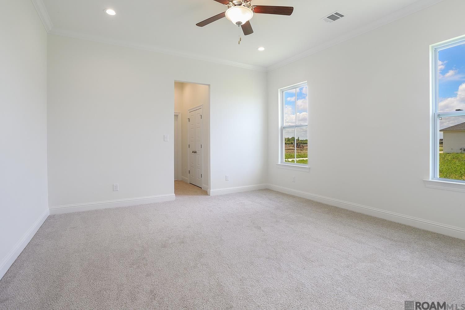 1227 Hastings Ln. Zachary, LA 70791