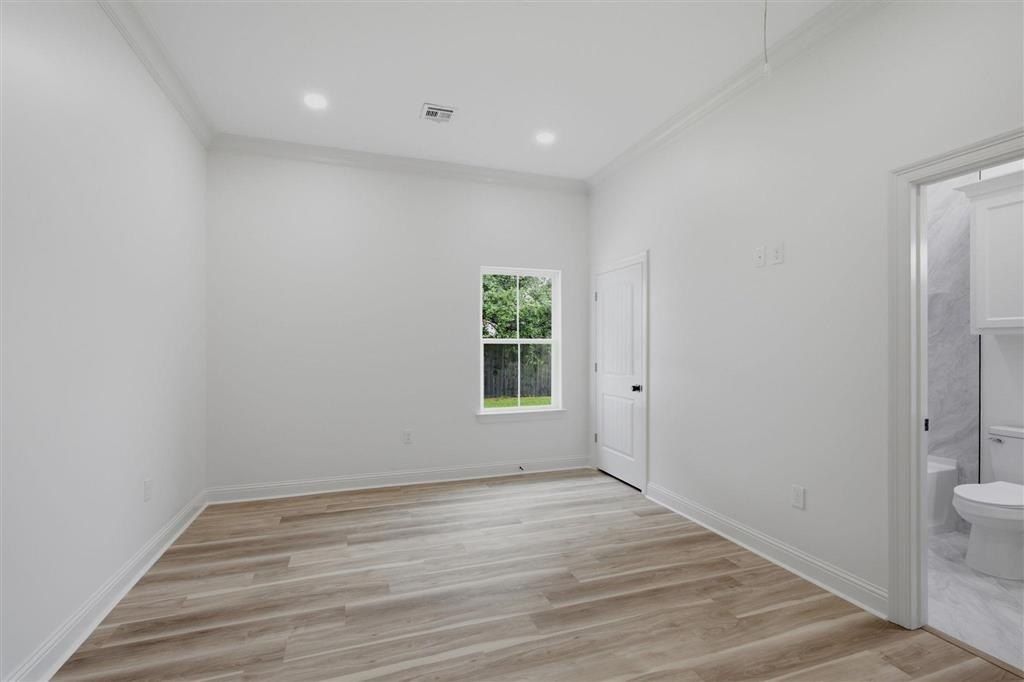 1808 Charles Drive. Lake Charles, LA 70605
