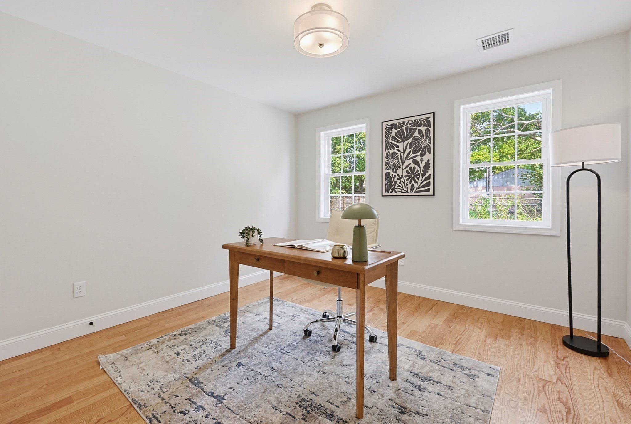 21 Dwinell Road. Taunton, MA 02780