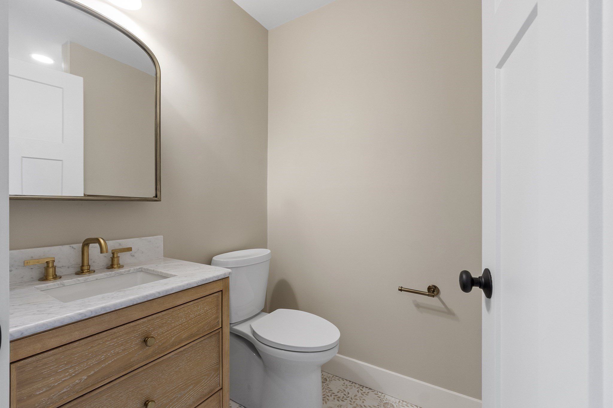 385 Green Road. Bolton, MA 01740