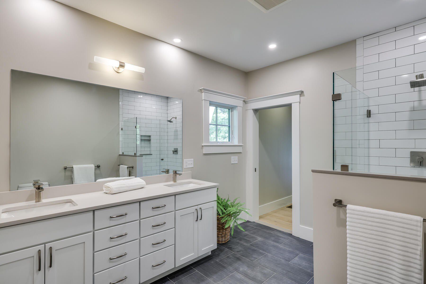 8 Monomoy Lane. Orleans, MA 02653