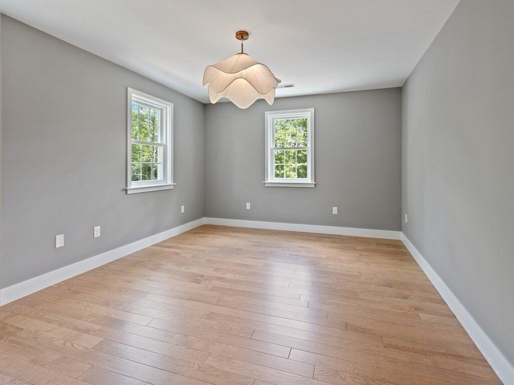 126 Old Southbridge Rd. Dudley, MA 01571