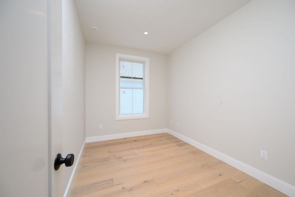 43 Chickatawbut St. Boston, MA 02122