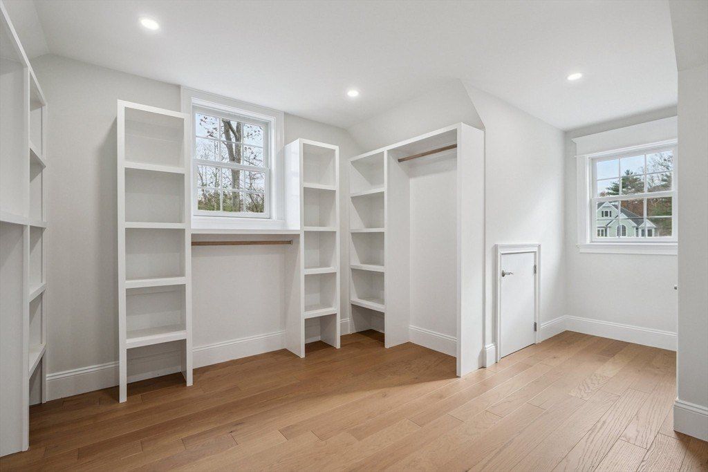 5 Singletary Way. Hopkinton, MA 01748