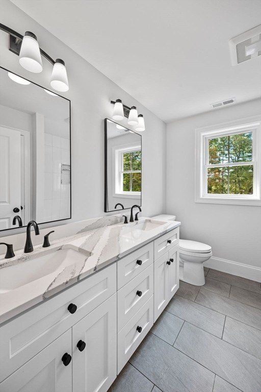 8 Mansion Drive. Topsfield, MA 01983