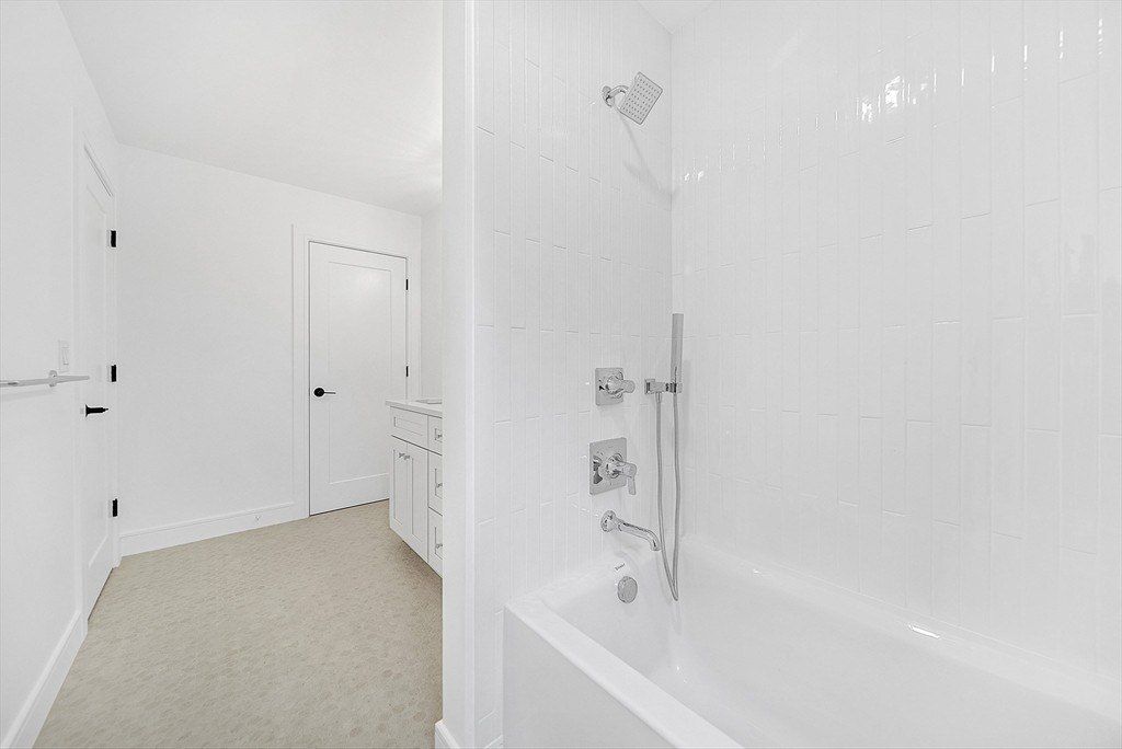 29 Irving Road. Natick, MA 01760