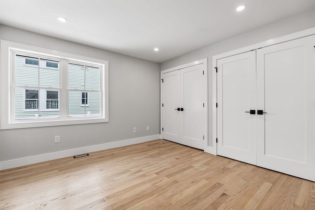 122 Woodruff Ave Unit 122. Medford, MA 02155