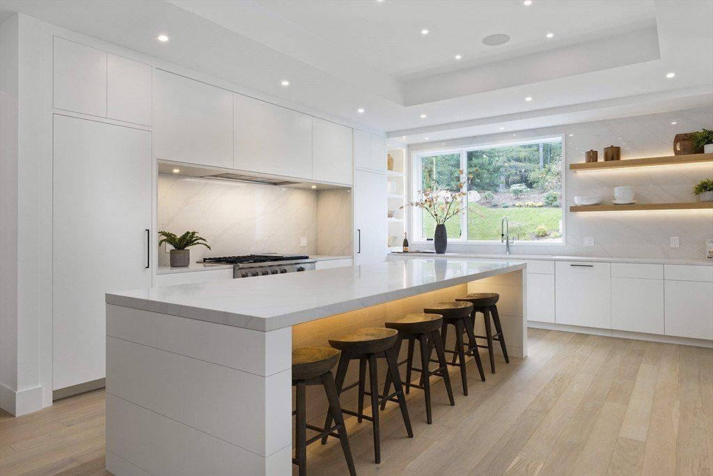 231 Westerly Road. Weston, MA 02493