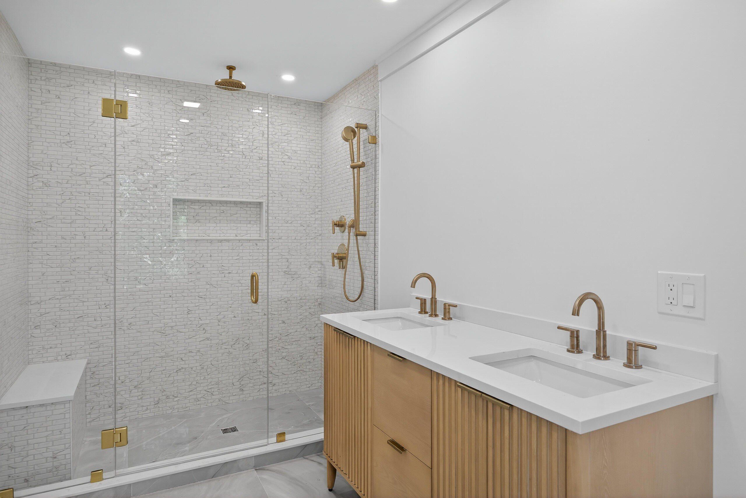 159 Willow Run Drive. Centerville, MA 02632