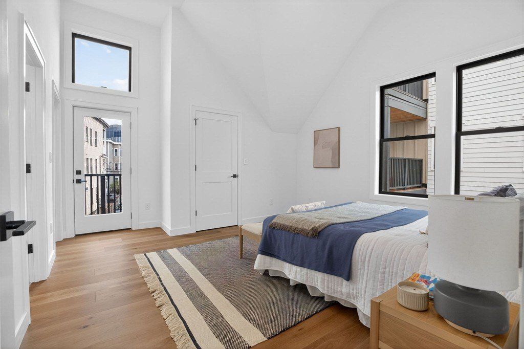 192 Washington Street. Somerville, MA 02143