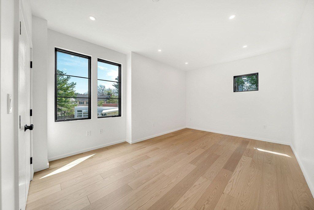 173 Fairfield Street. Needham, MA 02492