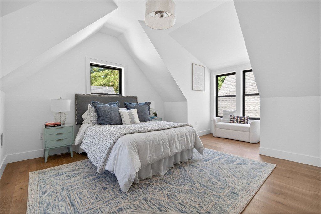 37 Kingston St. Somerville, MA 02144