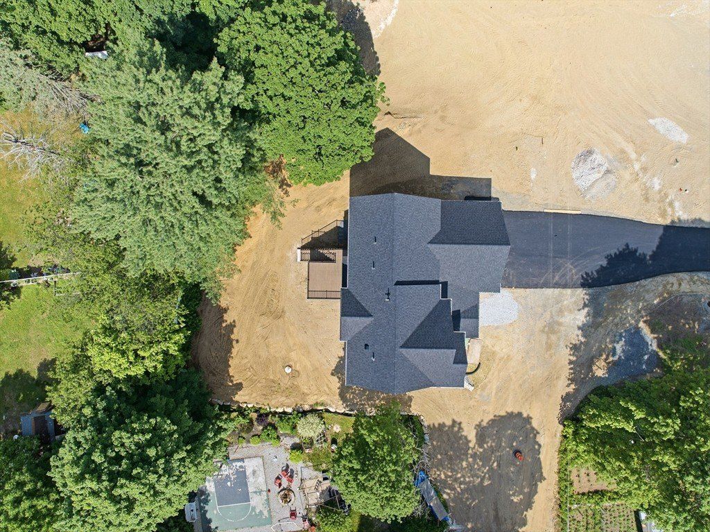 29 Cox Street. Hudson, MA 01749