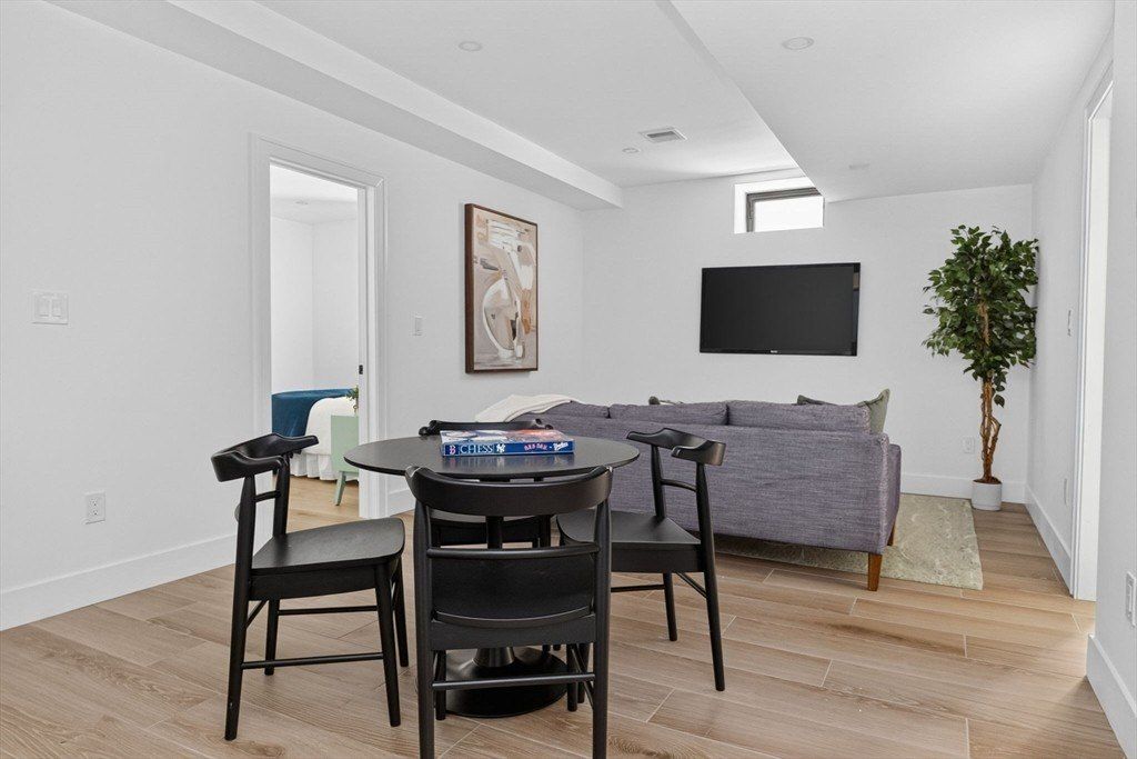 37 Kingston St. Somerville, MA 02144