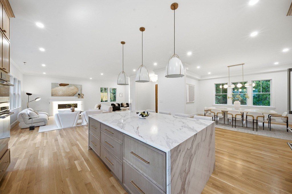60 Rear Lynnbrook Rd. Lynnfield, MA 01940