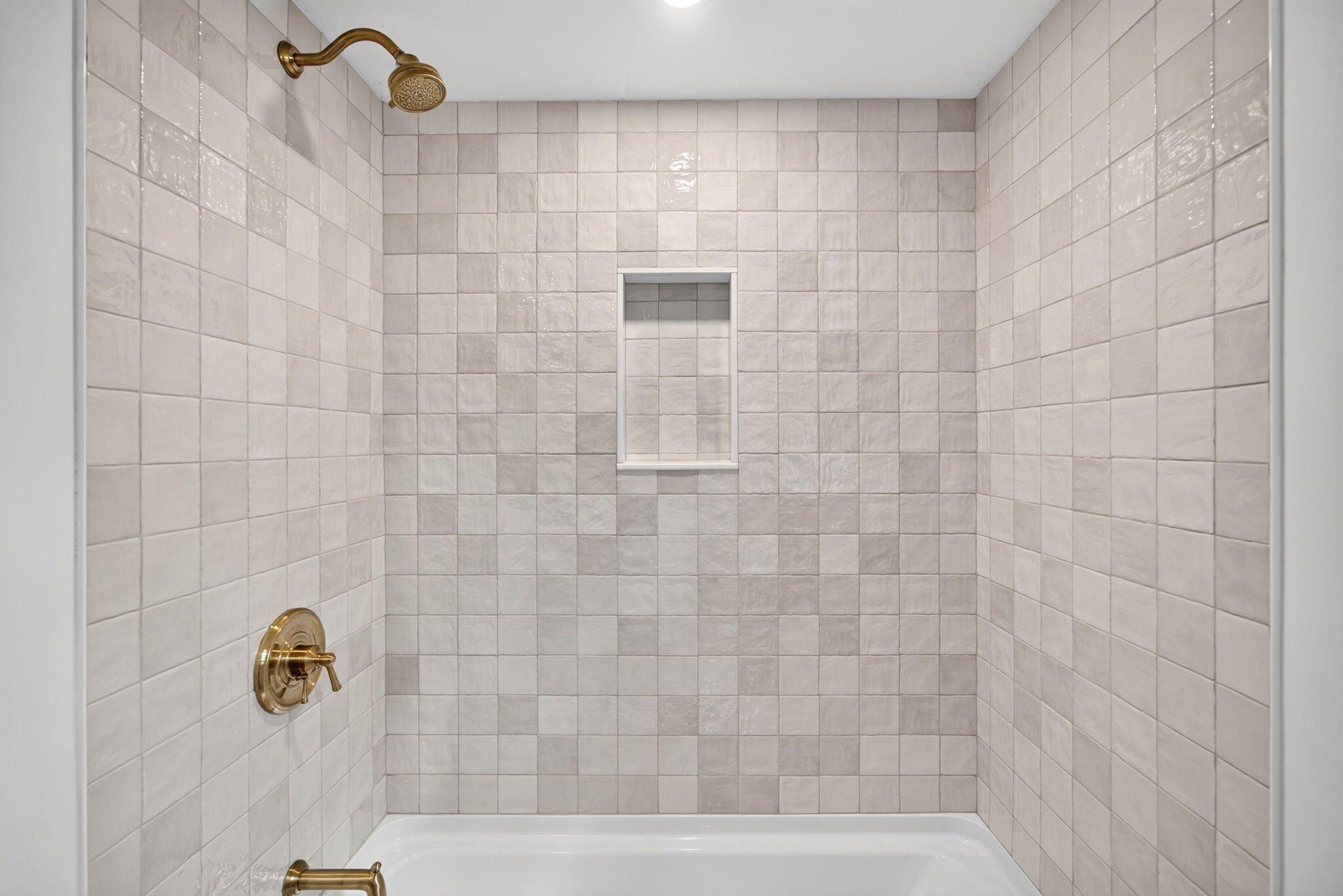 94 Liam Lane. Centerville, MA 02632