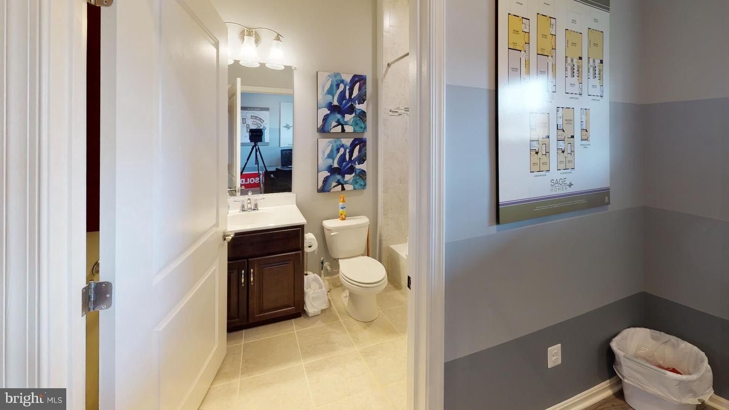 346 Aqua Square. Edgewood, MD 21040