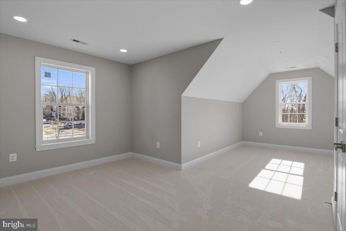 603 Digges Lane. Fort Washington, MD 20744