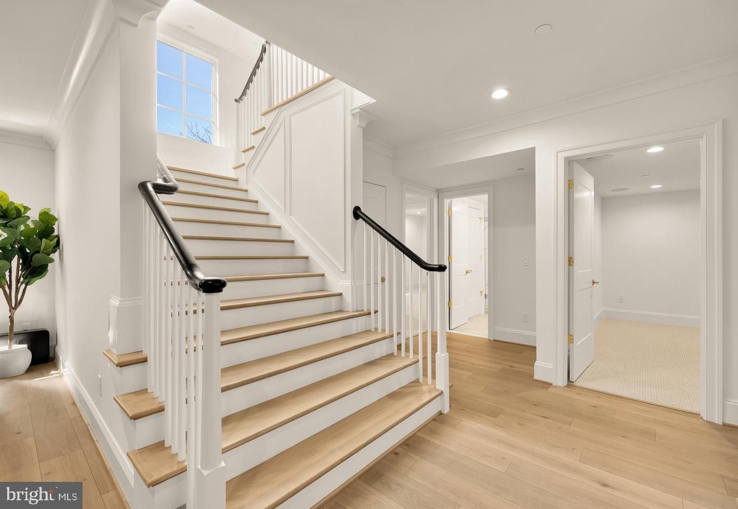 9115 Redwood Avenue. Bethesda, MD 20817