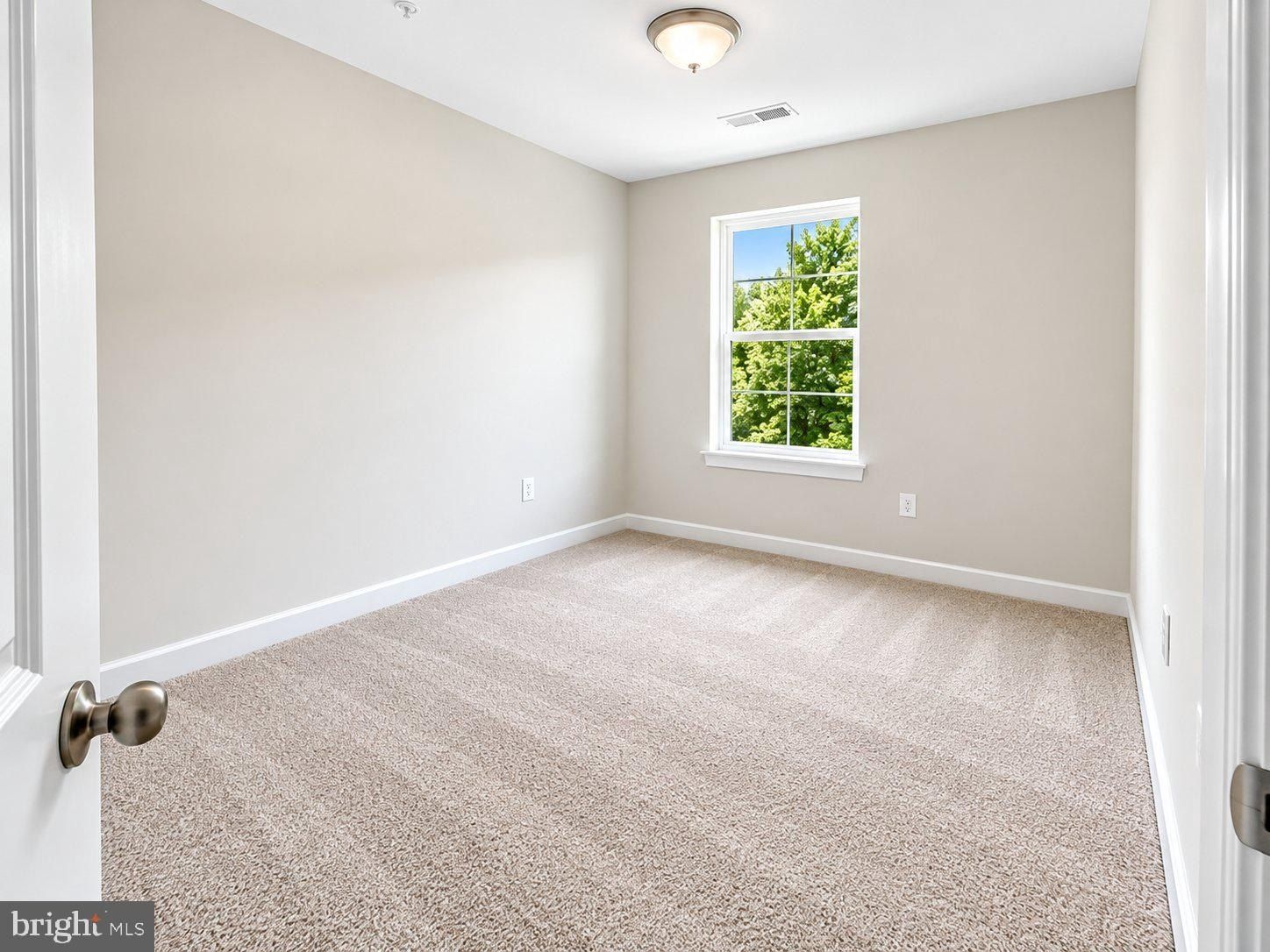 1003 Henry Avenue. West River, MD 20778