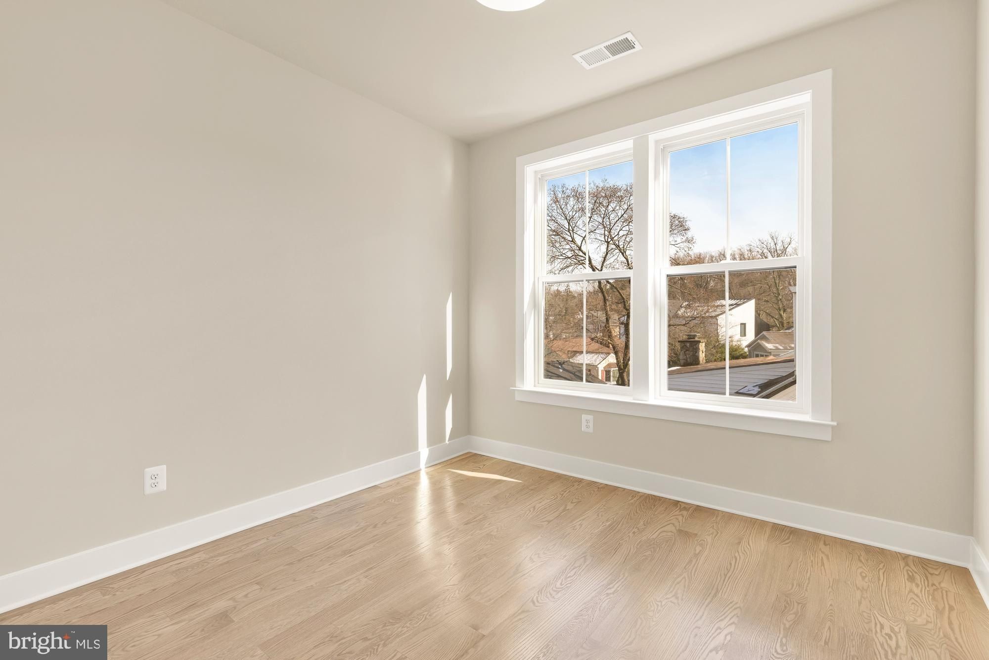8613 Melwood Road. Bethesda, MD 20817