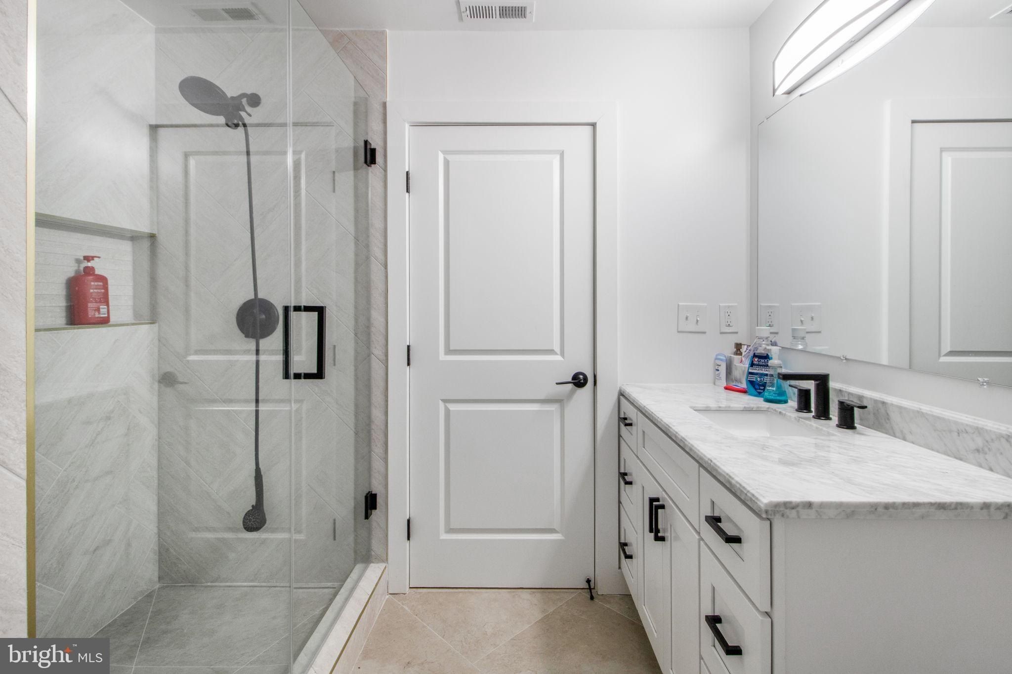 15807 Thompson Road. Silver Spring, MD 20905