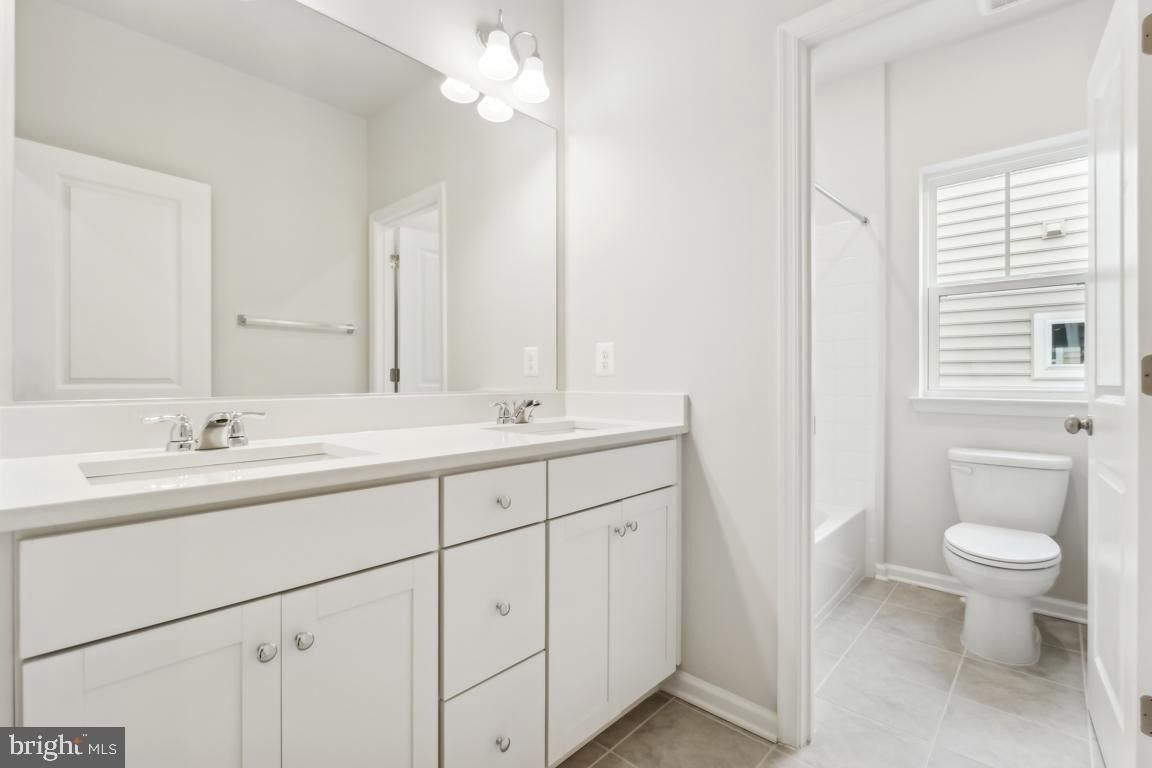 9862 Selkie Lane. Waldorf, MD 20601
