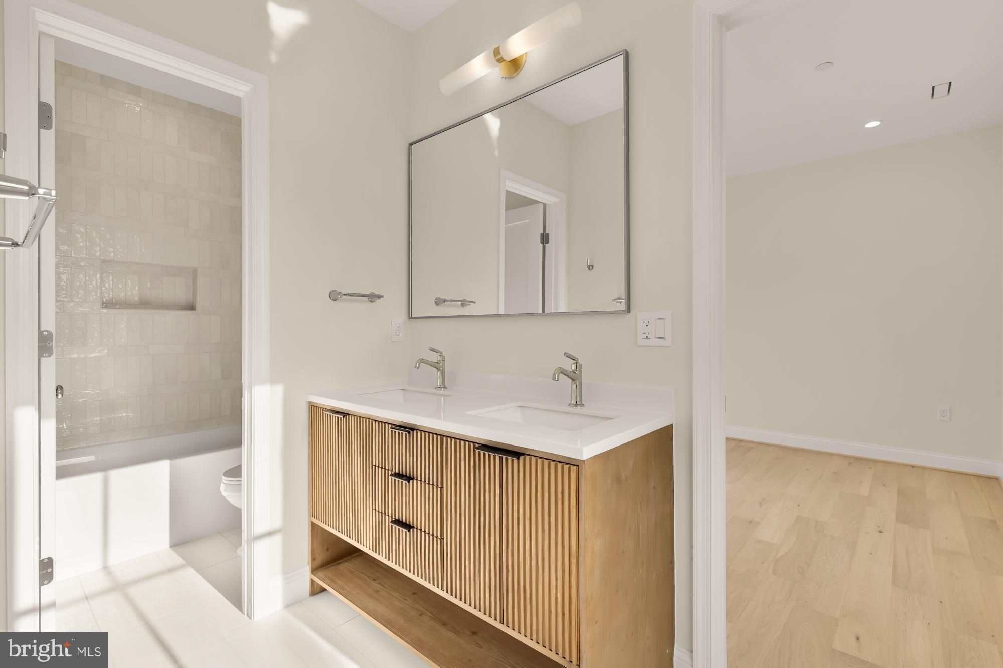 8916 Oneida Lane. Bethesda, MD 20817