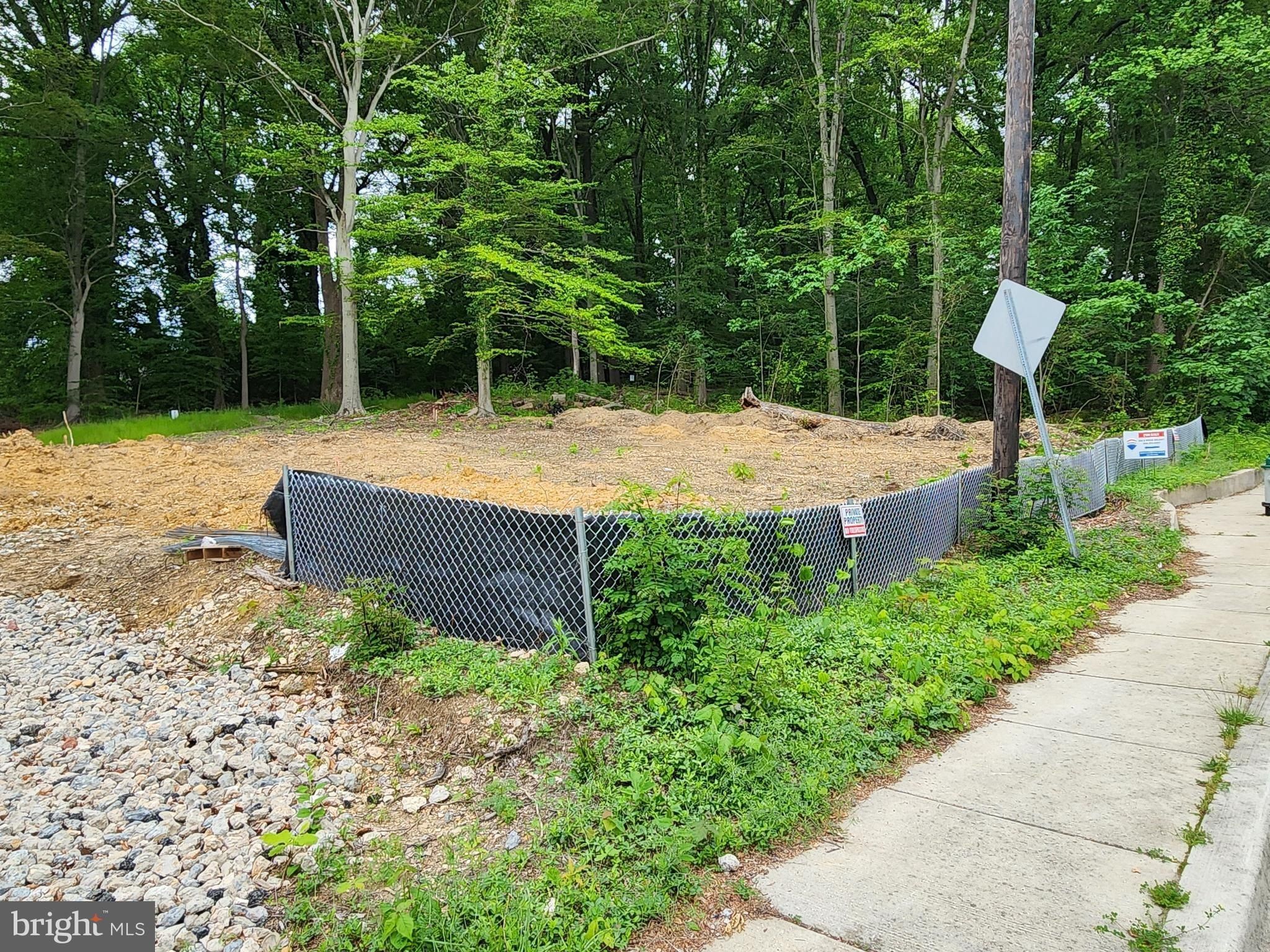 2106 Shadyside Avenue. Suitland, MD 20746