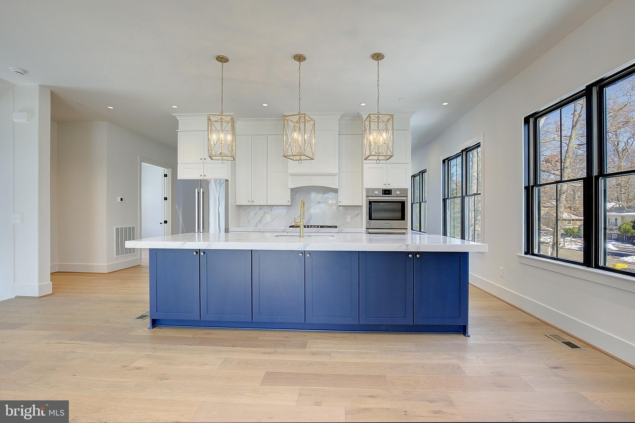 48A E Lake Drive. Annapolis, MD 21403