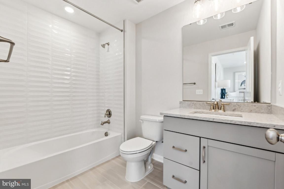 9804 Stonehaven Court. Waldorf, MD 20601