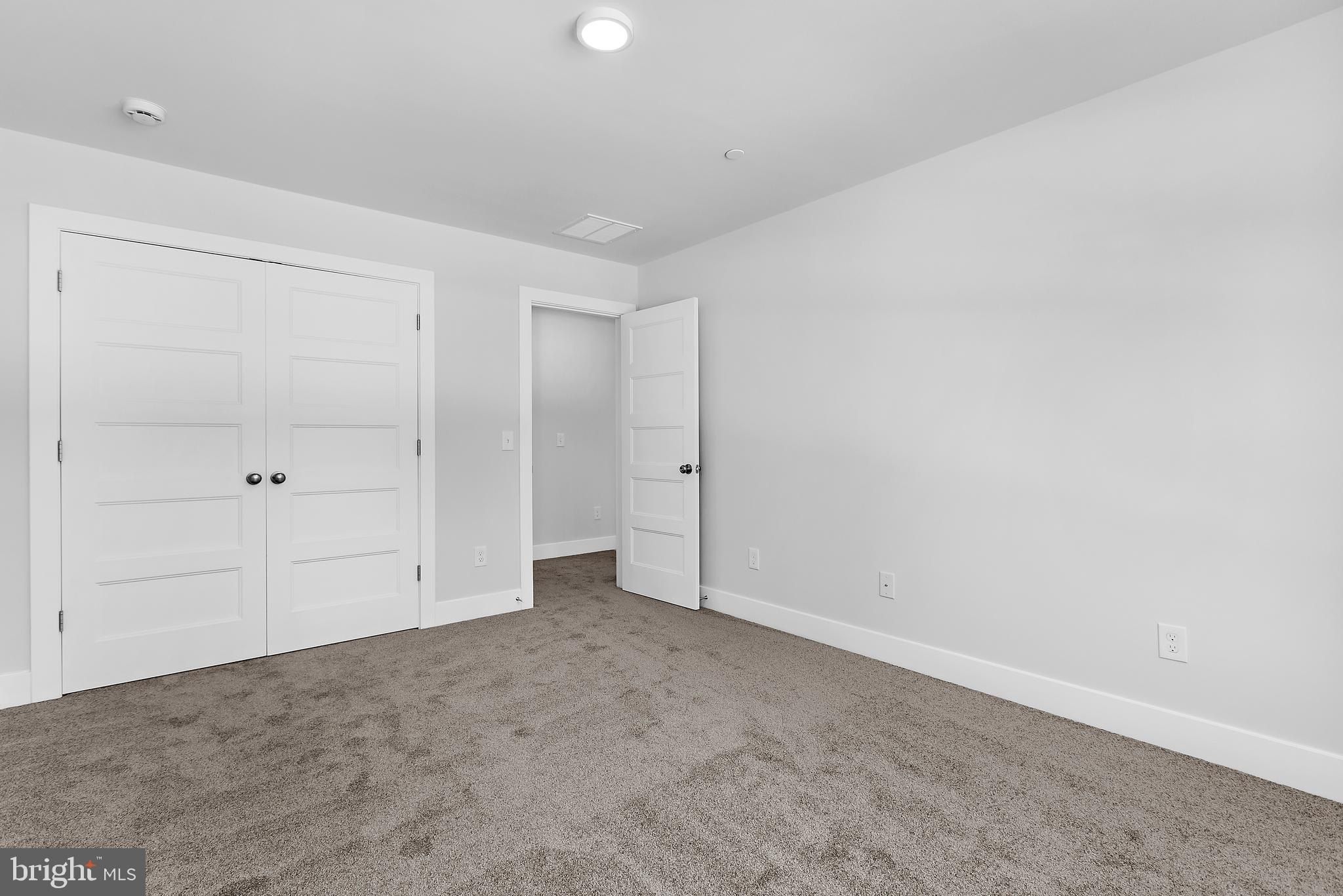 183 Lake Road  Coolidge Model. Pasadena, MD 21122