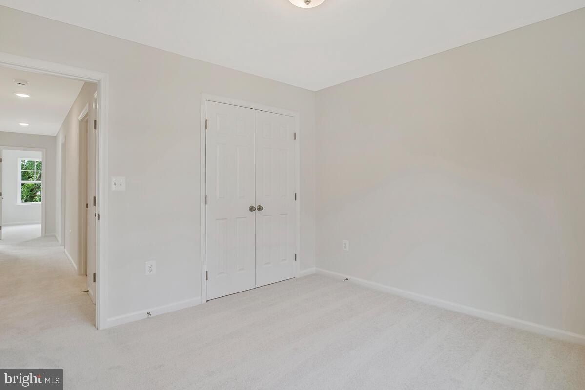 807 Hillside Avenue. Edgewater, MD 21037