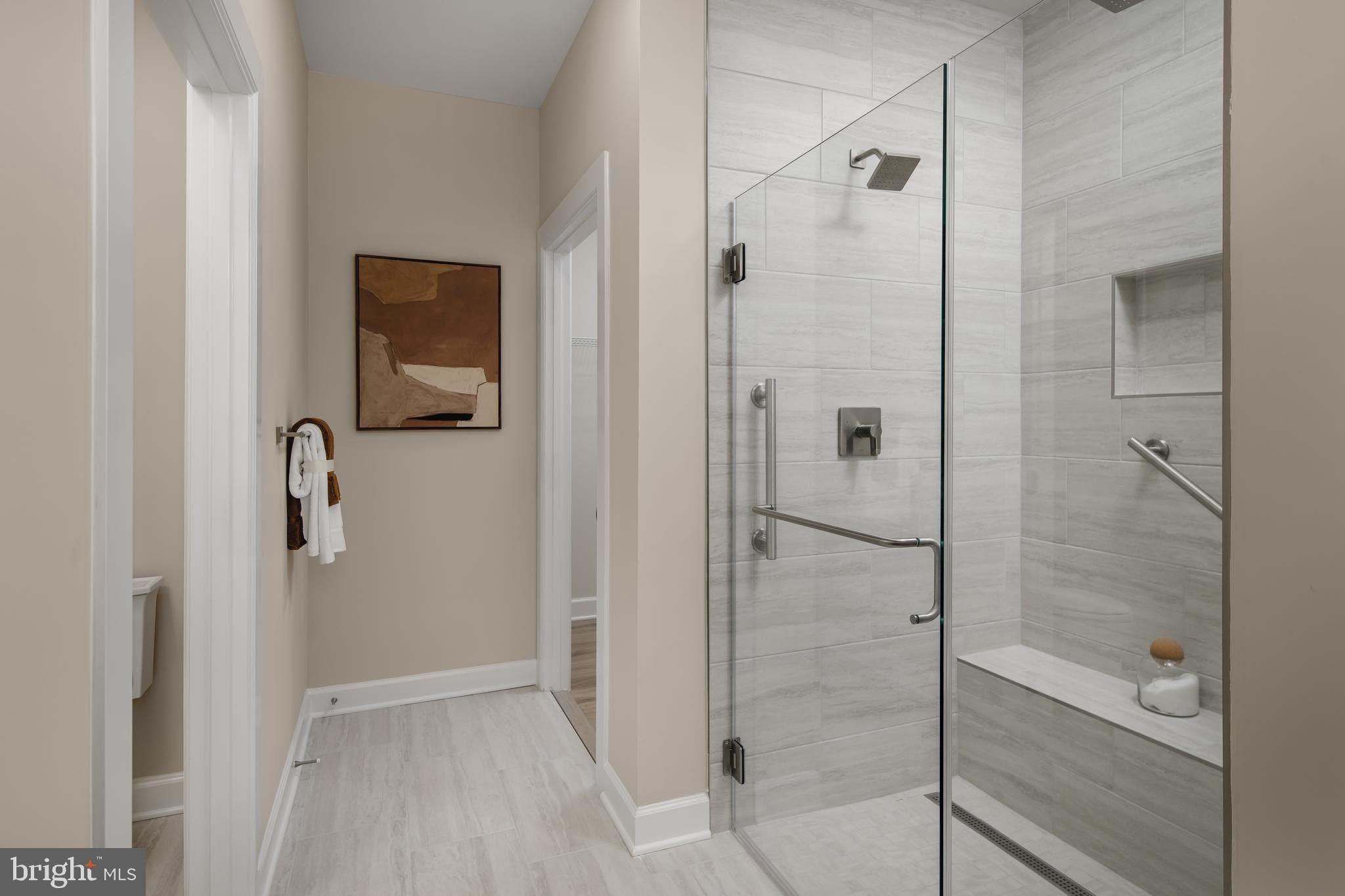 6497 Swimmer Row Way. Clarksville, MD 21029