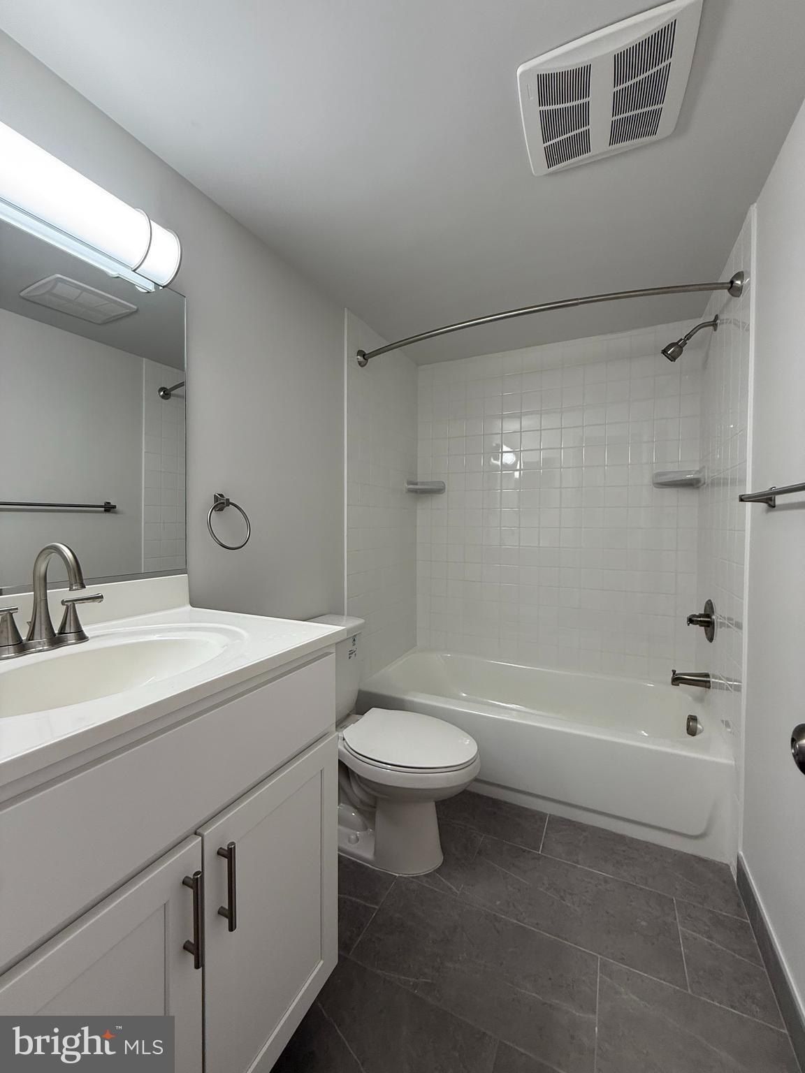 828 Quince Orchard Boulevard Unit P2. Gaithersburg, MD 20878