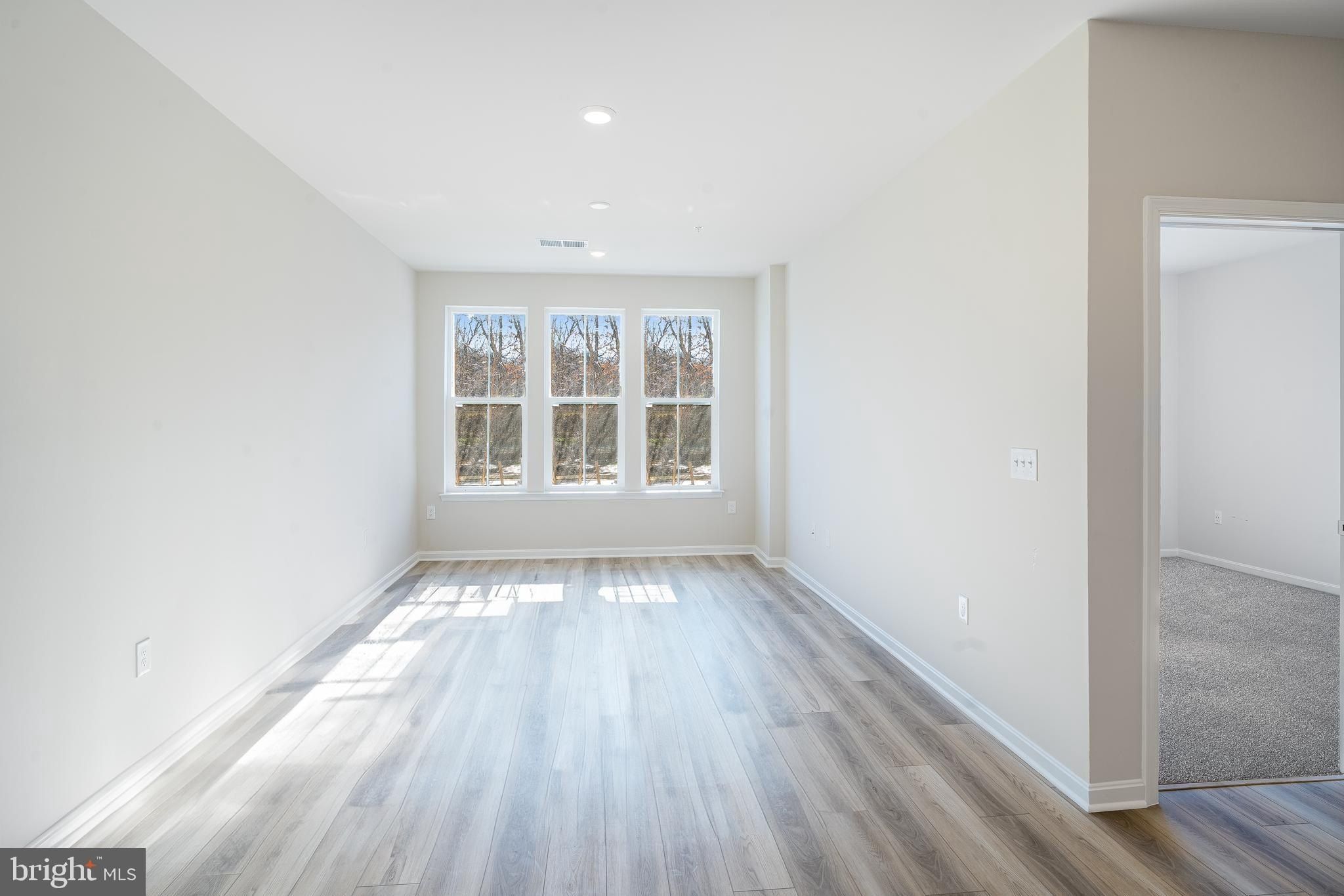 4005 Seaside Alder Road Unit D Daisy  9101. Bowie, MD 20720