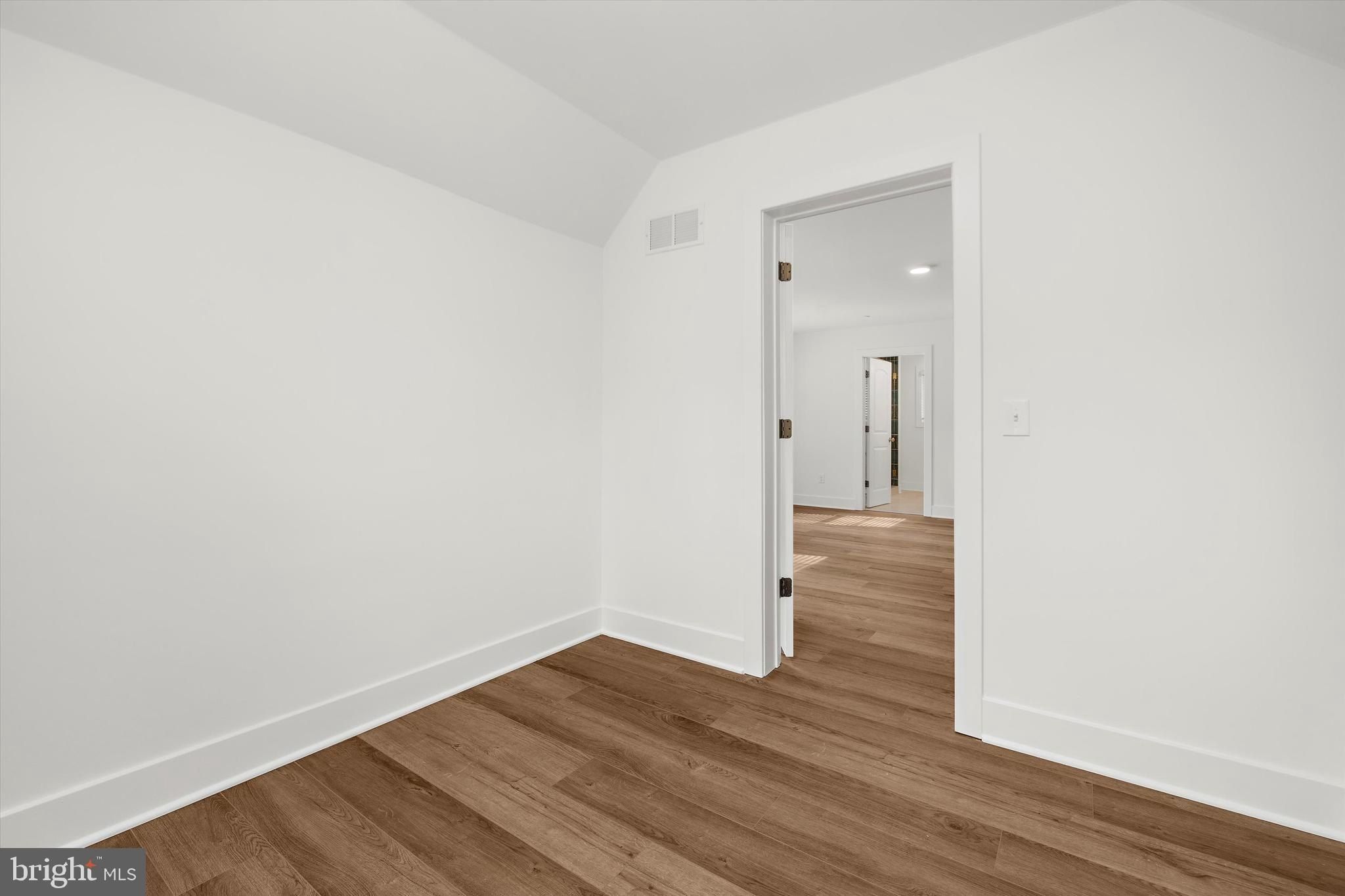 1807 Mountain Bay Road  Baltimore Model. Pasadena, MD 21122