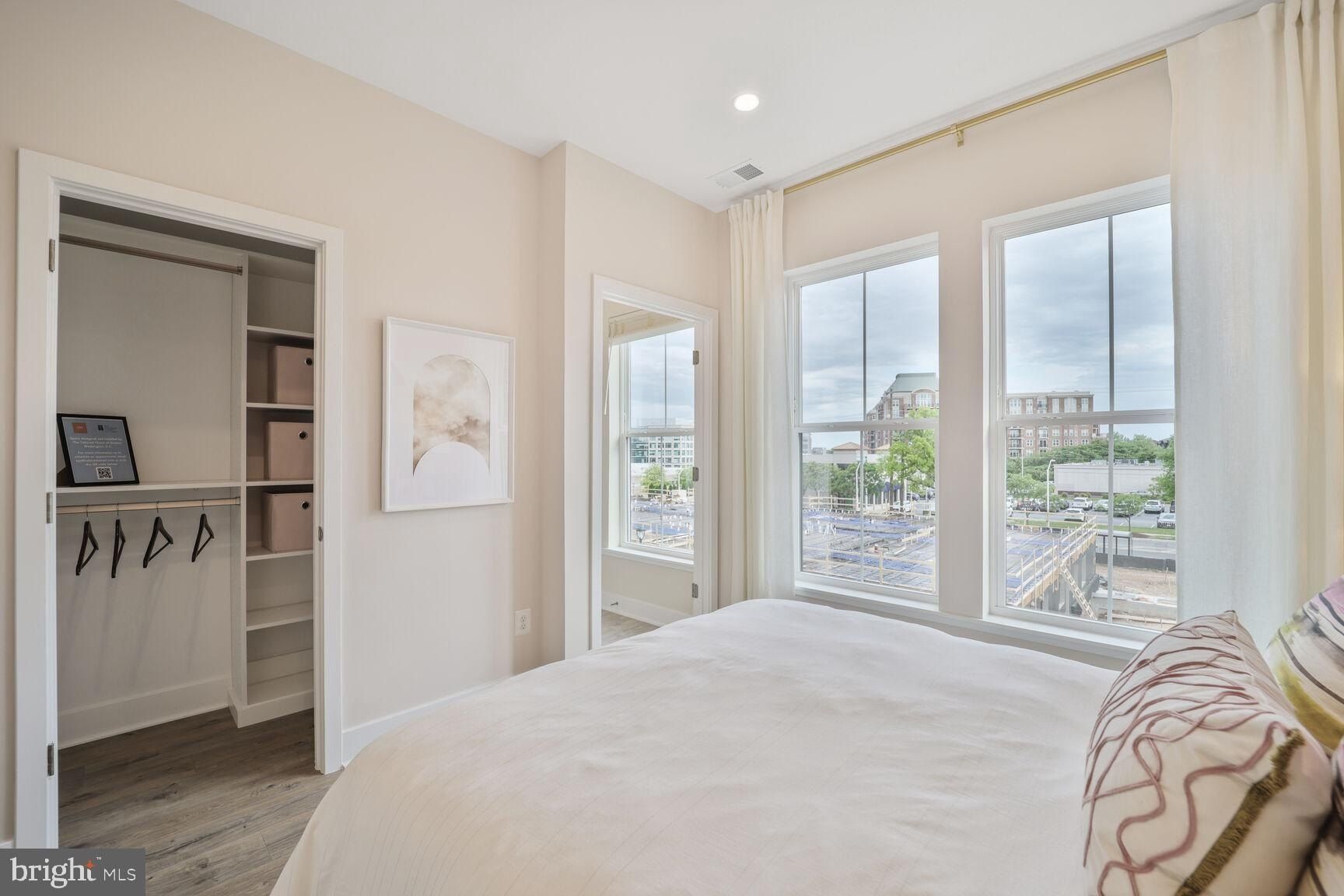 1233 Northside Park Boulevard Unit Elevator 59. Potomac, MD 20854