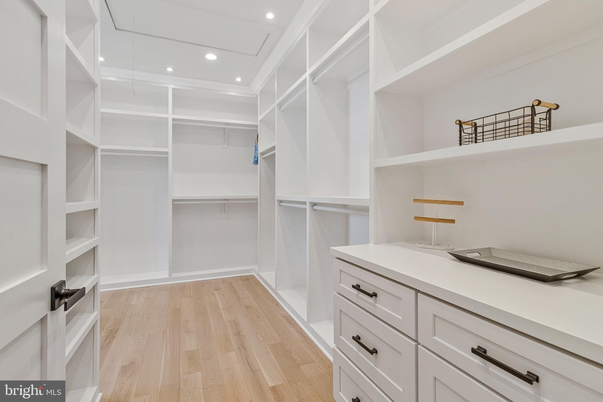 7709 Sebago Road. Bethesda, MD 20817