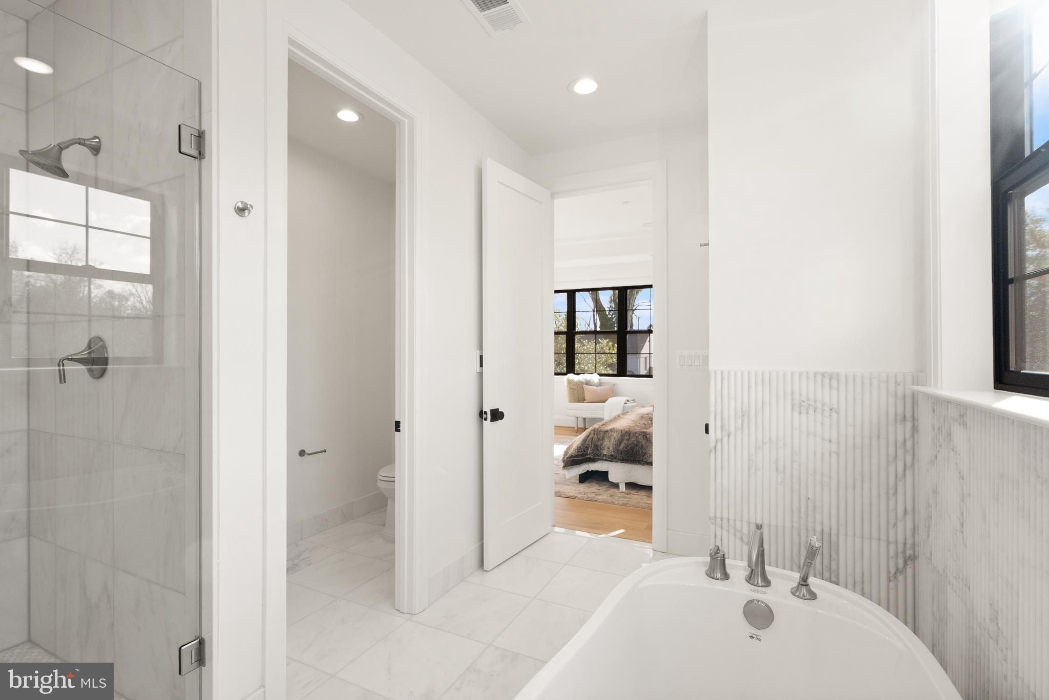 5804 Ridgefield Road. Bethesda, MD 20816