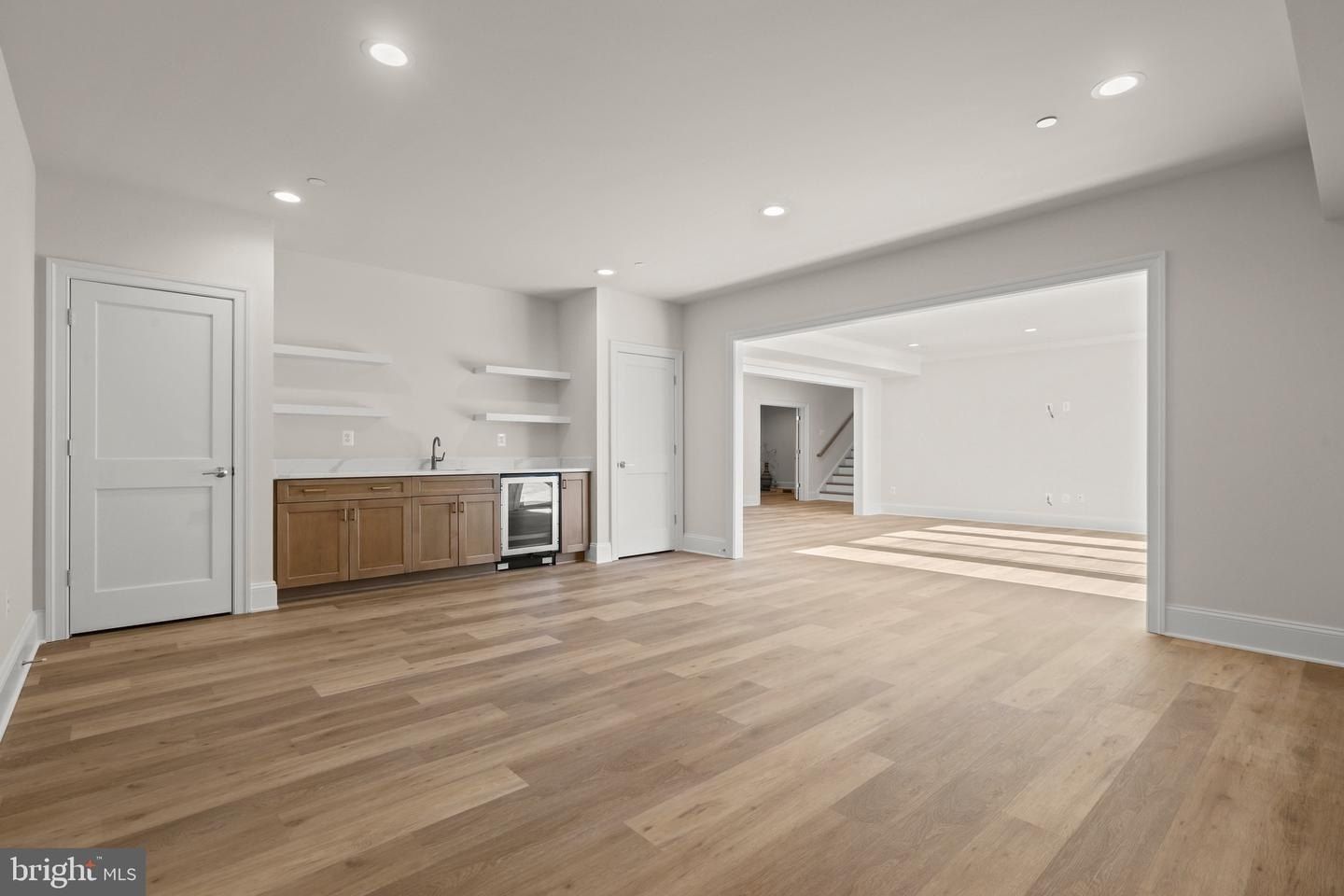 4714 Essex Ave. Chevy Chase, MD 20815