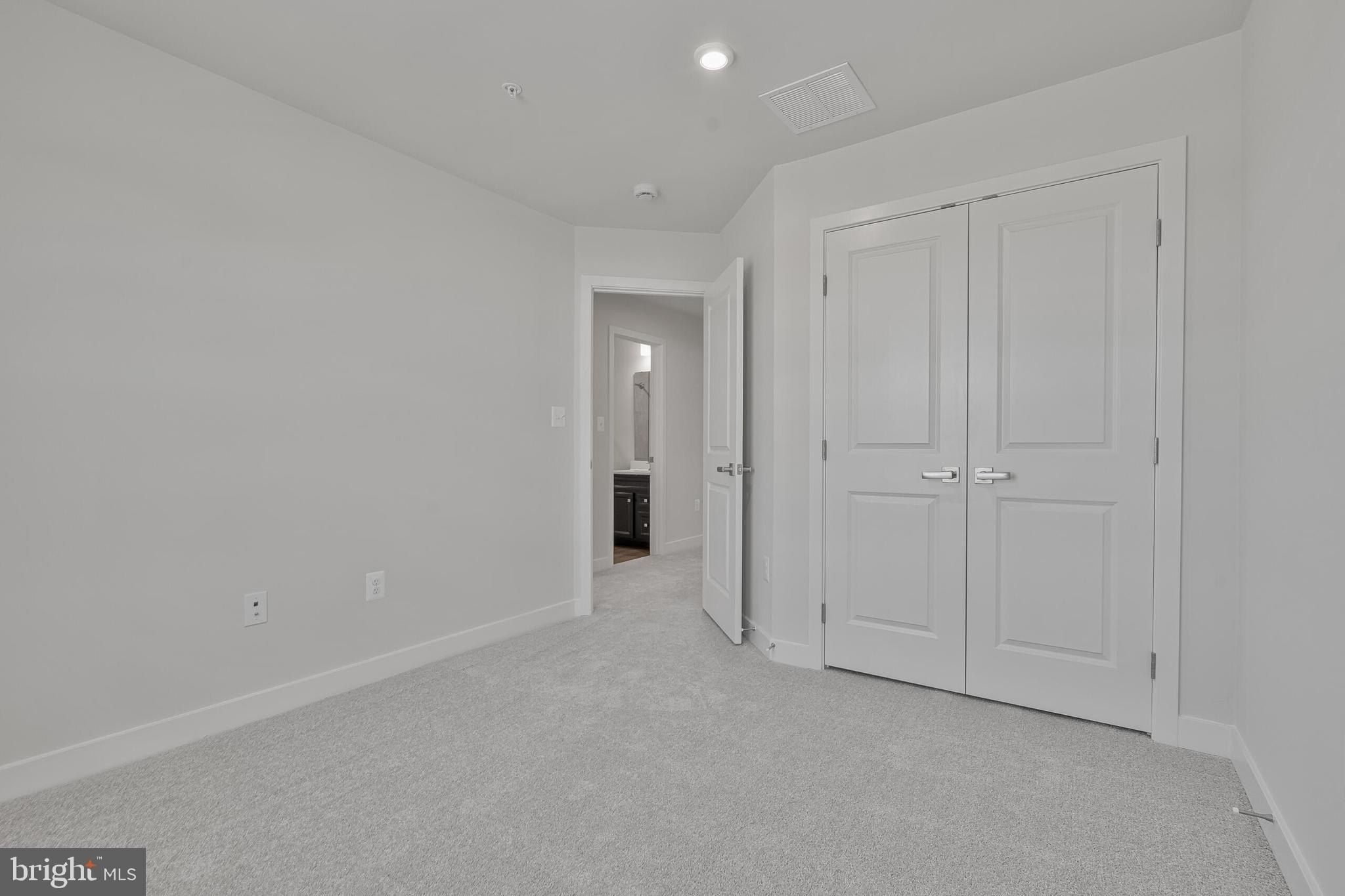 8417 Branch Side Way Unit Wmsst2201b. Brandywine, MD 20613