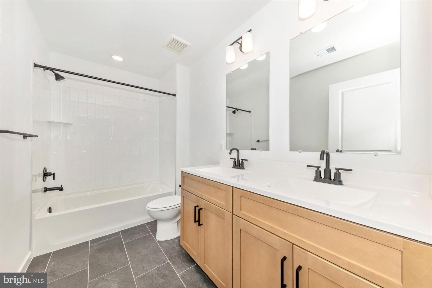 28 E C St. Brunswick, MD 21716