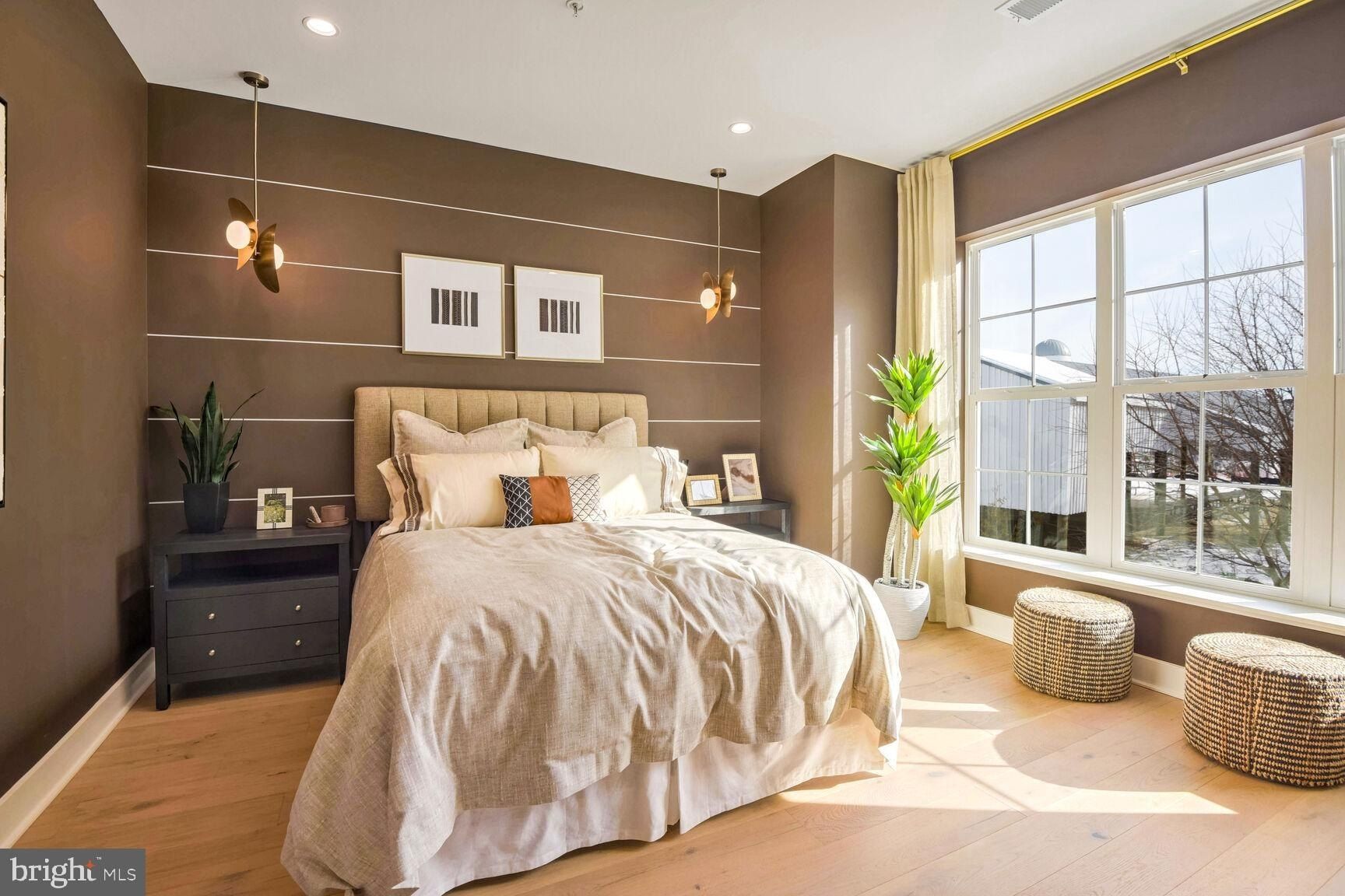 2521 Farmstead Drive Unit 106 Lillian. Rockville, MD 20850